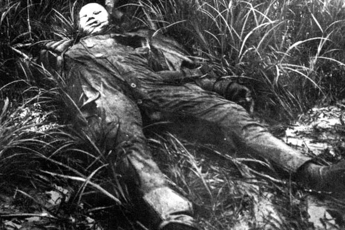 Ciało Tadayoshi Koga wydobyte z wraku samolotu