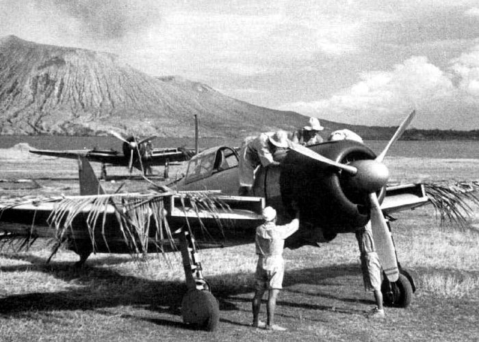 A6M2 Model 21 na lotnisku Lakunai w Rabaul