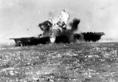 Upadek samolotu porucznika Yoshinori Yamaguchi na lotniskowiec USS Essex