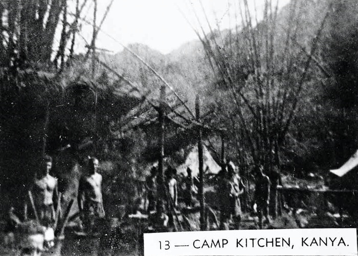 Kuchnia w obozie 'Malaya Helmet'.